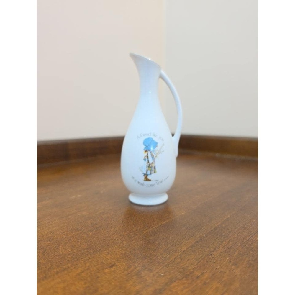 VTG Holly Hobbie Porcelain Vase Pitcher A Friend Like You Is A Wish Come True